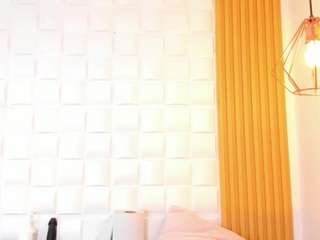 ariabelle live cam profile