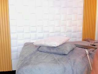 ariabelle webcam model