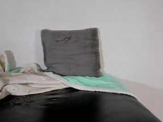Camila live webcam show