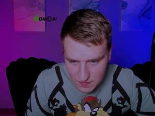 derek-hawk's CamSoda show and profile