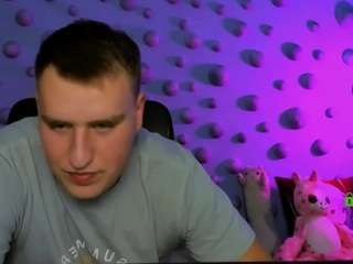 derek-hawk's CamSoda show and profile