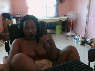 eirondra-valeen's CamSoda show and profile