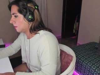 kamila-arangoo Live Webcam on CamSoda