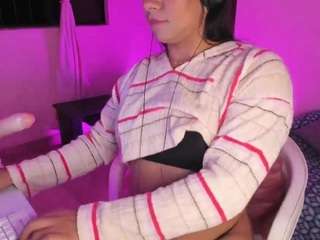 kamila-arangoo Live Webcam on CamSoda