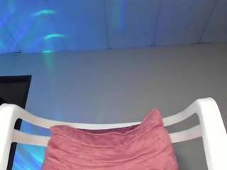 kamila-arangoo webcam