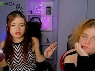 lolli-popsi's CamSoda show and profile