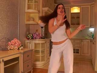 roseleeraderstorf's CamSoda show and profile