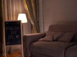 roseleeraderstorf's CamSoda show and profile