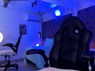 sussan-roxx Live Webcam on CamSoda