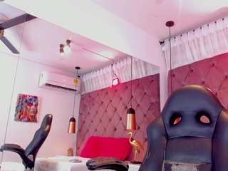 Sussan R live cam preview