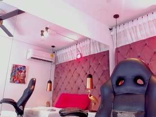 Sussan R live cam preview