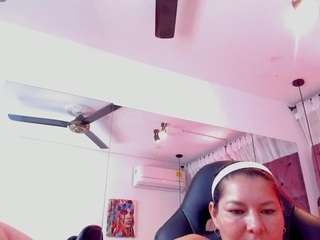 Sussan R live cam preview