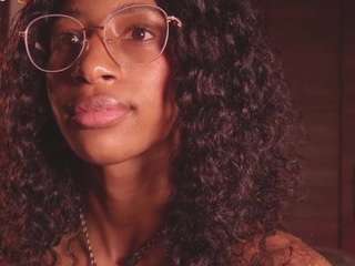 connie-west Live Webcam on CamSoda