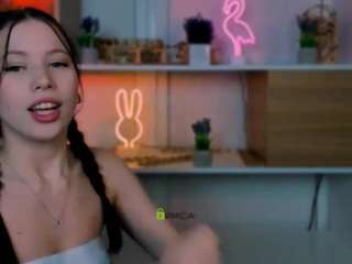 Live webcam model diara-ti on Soda Cams