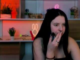 Live webcam model diara-ti on Soda Cams