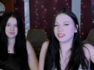 Live webcam model diara-ti on Soda Cams