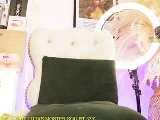 le modèle isabigsquirt est en webcam porno dans un show sur le site camsoda, il possède les tags suivants: big balls,big cock,black hair,brown hair,colombia,cumshot,dirty talk,facial piercings,latina,hd