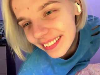 Live webcam model janettdunkin on Soda Cams