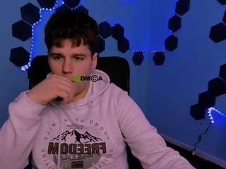 michael-strong Live Webcam on CamSoda