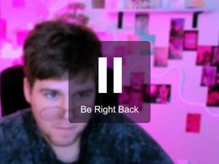 michael-strong live cam profile