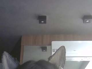 skinnykittencam