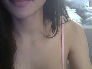 skinnykittencam Live Webcam on CamSoda