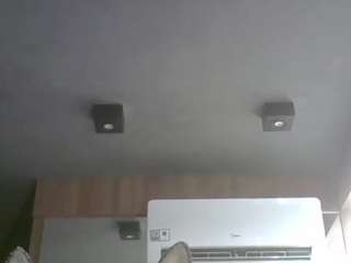 skinnykittencam webcam