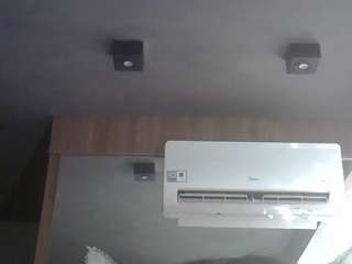 skinnykittencam webcam