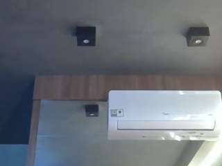 skinnykittencam