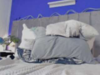 AuraEbony live cam preview