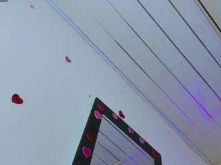 honeyluxe live webcam show