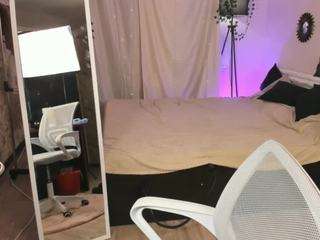 KatyMidocalm live cam preview