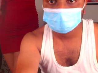 magiccouplelive's CamSoda show and profile