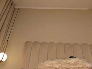 melanie-hillz live cam profile