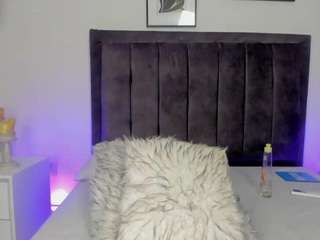 melanie-hillz's live room