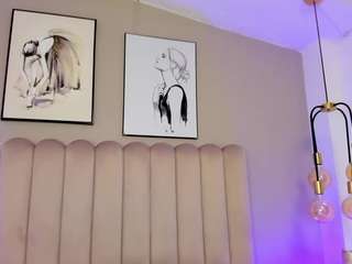 melanie-hillz live webcam show
