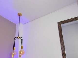 melanie-hillz live webcam show