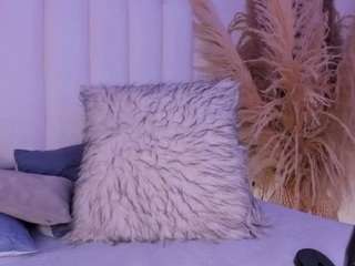melanie-hillz live webcam show