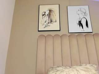 Melanie-hillz live webcam show