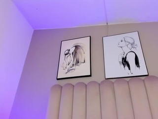 Melanie-hillz live webcam show