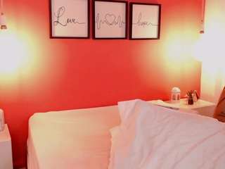 sarawitch webcam model