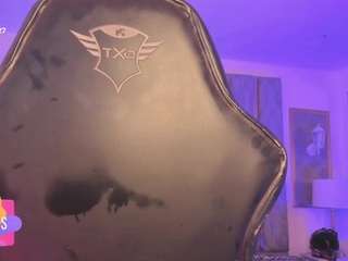 sexxyvalen Live Webcam on CamSoda