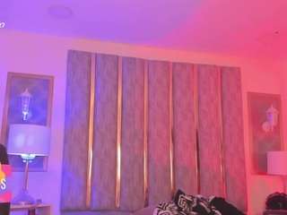 sexxyvalen Live Webcam on CamSoda