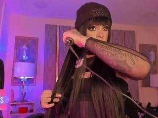 sexxyvalen Live Webcam on CamSoda