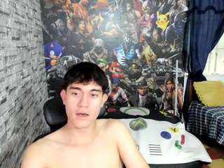 zarek-orion's CamSoda show and profile