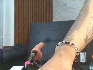 Live webcam model emma-smith-001 on Soda Cams