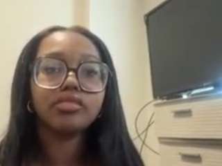 indianoir Live Webcam on CamSoda