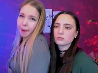 jenna-elayne's CamSoda show and profile