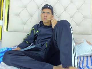 jhosexguy Sex Cam Show