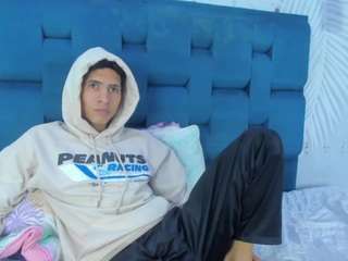 jhosexguy Sex Cam Show